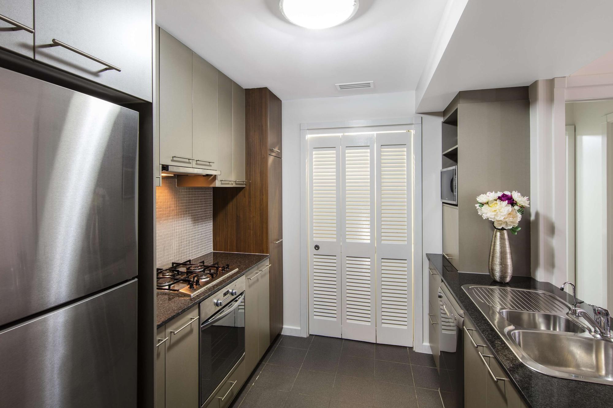 Oaks Brisbane Mews Suites Екстер'єр фото