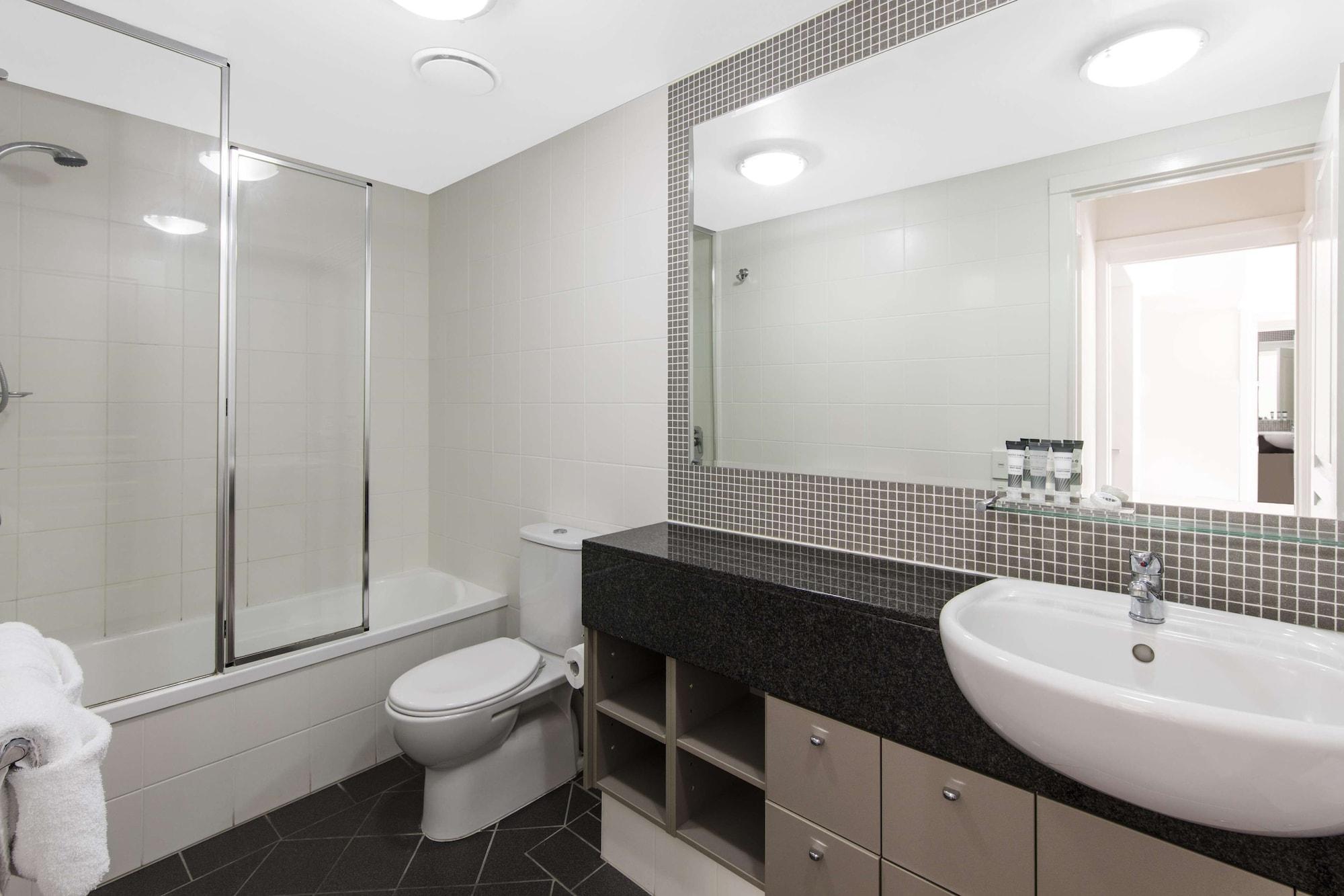 Oaks Brisbane Mews Suites Екстер'єр фото