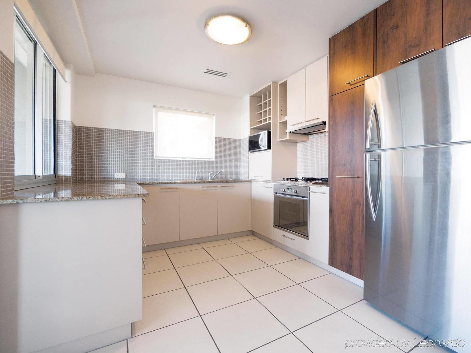 Oaks Brisbane Mews Suites Екстер'єр фото