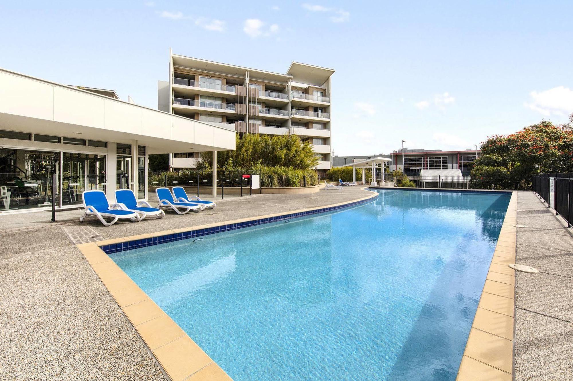 Oaks Brisbane Mews Suites Екстер'єр фото
